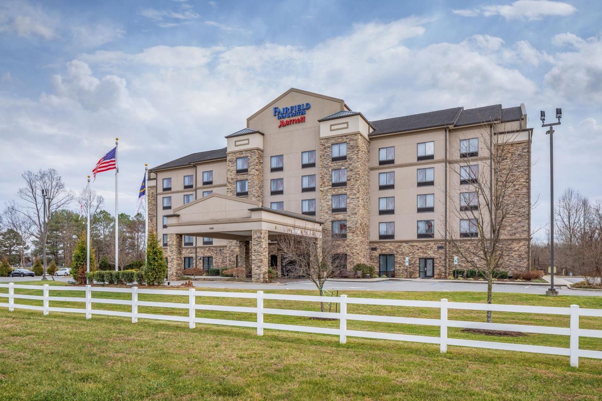 Fairfield Inn Suites Elkin Jonesville Εξωτερικό φωτογραφία